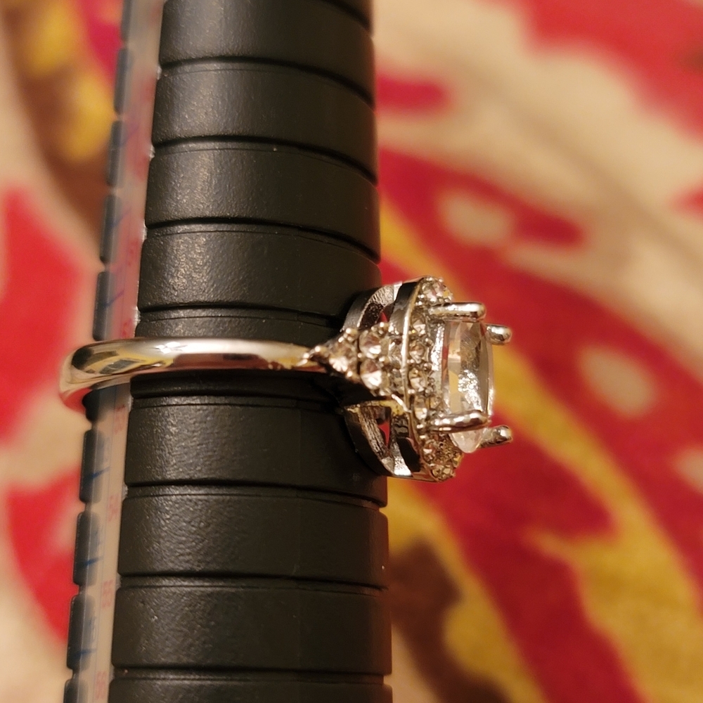 NWT Oval White Sapphire 925 Sterling Silver Ring - Picture 6 of 7